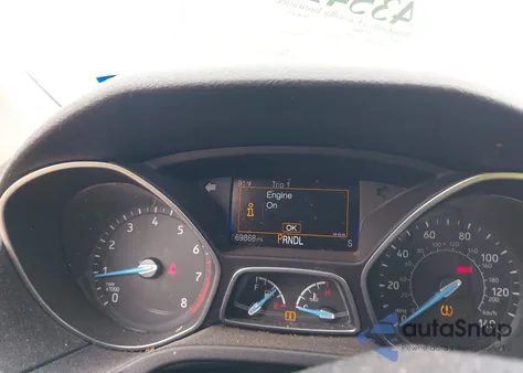 2017 Ford Focus Se z USA, uszkodzony, nr VIN 1FADP3F22HL347417